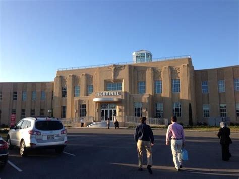 Find the latitude and longitude of new orleans lakefront airport (new/knew) in new orleans, louisiana, united states to calculate the travel distance between airports. New Orleans Lakefront Airport - Picture of Messina's at ...
