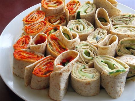 Wraprolletjes Met Hummus En Ajvar Recept Veganistische Hapjes