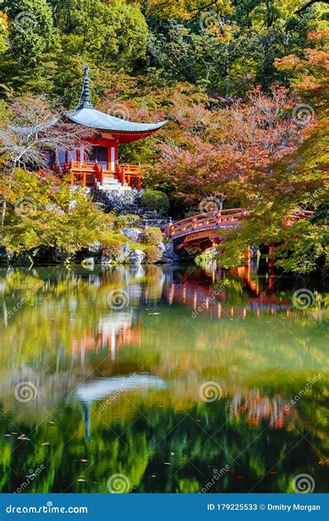 Japanese Traveling Famous Daigo Ji Temple During Beautiful Red Maples