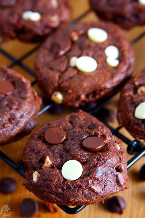 Your favorite chocolate chip cookies without eggs! Double Chocolate Chip Cookies | Recipe | Eggless cookie ...