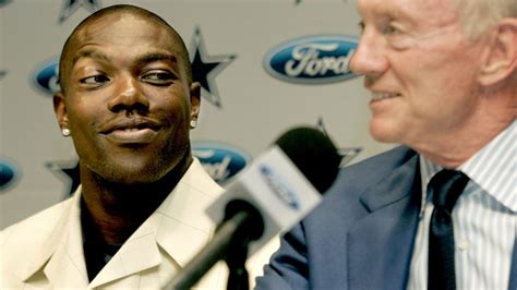 Terrell Owens Claims Cowboys Wont Win ‘any Time Soon Without Changes