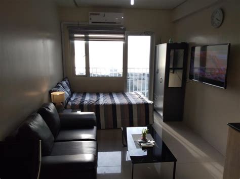 Discount 75 Off 1 Br Unit With Balcony With Manila Bay View