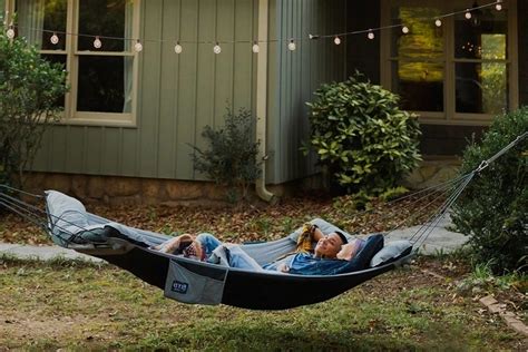 Eno Supernest Is The Giant Hammock Every Backyard Deserves Coolthings