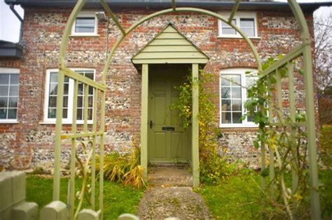 Find 10349 listing of houses for rent in thailand. Holiday Cottage in New Forest, Hampshire, England E13499 ...