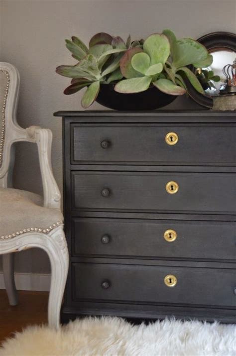 Check spelling or type a new query. Our Piece of Split House: Chalk Paint Review: Annie Sloan ...