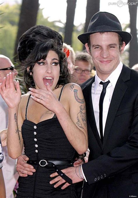 Amy Winehouse Et Son Ex Mari Blake Fielder Civil à Los Angeles Le 3 Juin 2007 Purepeople