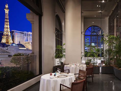 romantic restaurants in las vegas for a special occasion