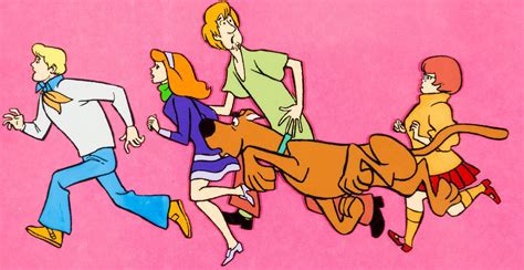 Scooby Gang Running Away By Amazingcoolstuff On Deviantart