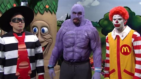 Grimace Causes Bisexual Chaos In Super Random Snl Mcdonald S Skit