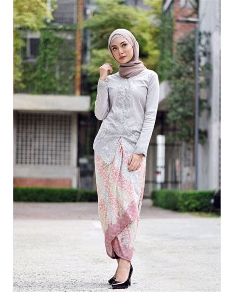 Pin By Fingo Malaysia Official On Baju Raya Kebaya Fashion Lace Skirt