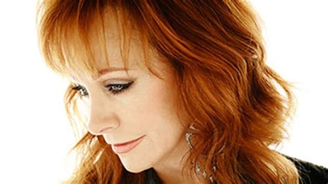 Reba Mcentire Lives Up To Her Iconic Vocals As Love Somebody Is