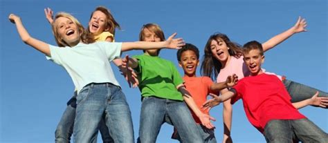 Además, unas actividades motivantes también promueven la adhesión al tratamiento para el tdah en niños y adolescentes. Juegos Para Niños Y Adolescentes - Pequeños Grandes Amigos