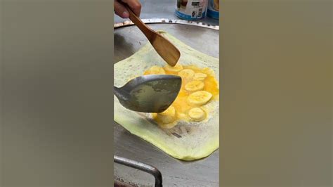 Eggs And Bananas The Most Famous Roti Lady In Bangkok Youtube
