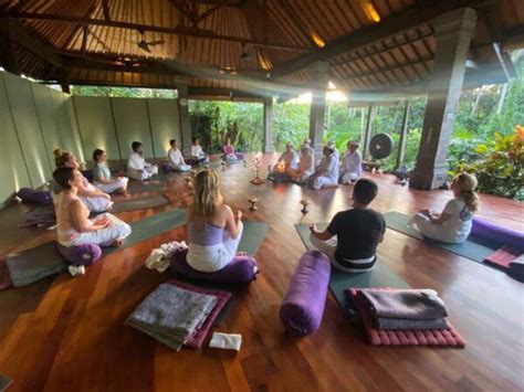 authentic panchakarma detox program in ubud bali oneworld ayurveda