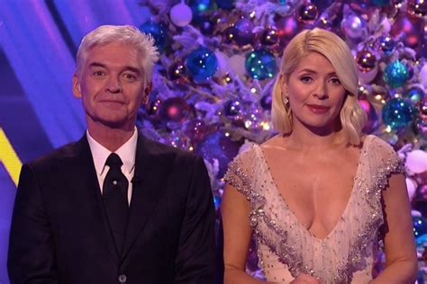 Holly Willoughbys Low Cut Top Distracts Dancing On Ice Christmas Viewers The Scottish Sun