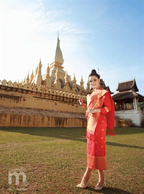 pin-by-mobe-sy-on-laos-traditional-wedding-attire,-traditional-dresses,-thai-dress