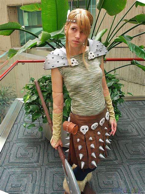 How To Train Your Dragon Astrid Costume Howtonc