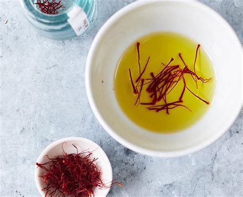 Drink A Glass Of Saffron Or Kesar Water Everyday For These Benefits