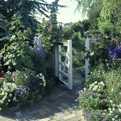 In england you can find stone walls in the cottage garden pathway is one of the most charming things about a cottage garden. My House In Africa: Thru the Garden Gate....