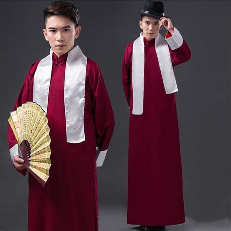 Unlike the modern times, traditional chinese men's clothing is similar to chinese women's clothing in some aspects. Men Ancient Costume Chinese Style Traditional Costumes ...