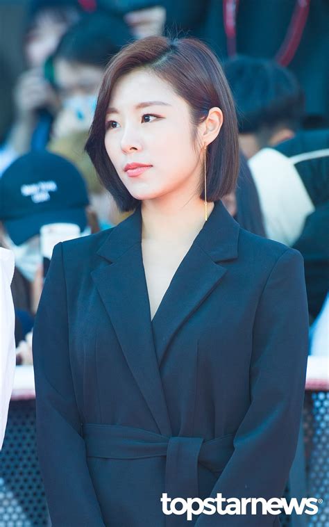 Explore tweets of 不见星空 @bujianxingkong on twitter. 新聞 潤娥、Krystal 剪短一樣美如仙! - 看板 KoreaStar - 批踢踢實業坊