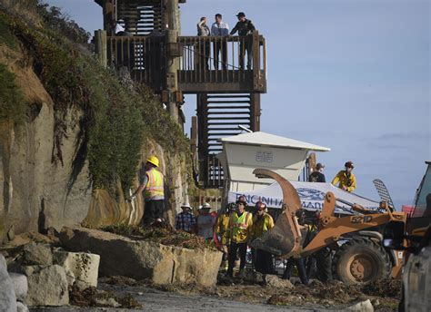 Encinitas Collapse Bluff Collapse Kills 3 On Beach Witness Describes