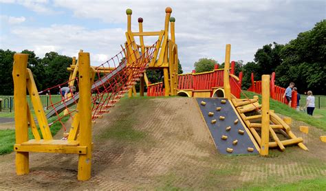 Leavesden Country Park The Childrens Playground Company