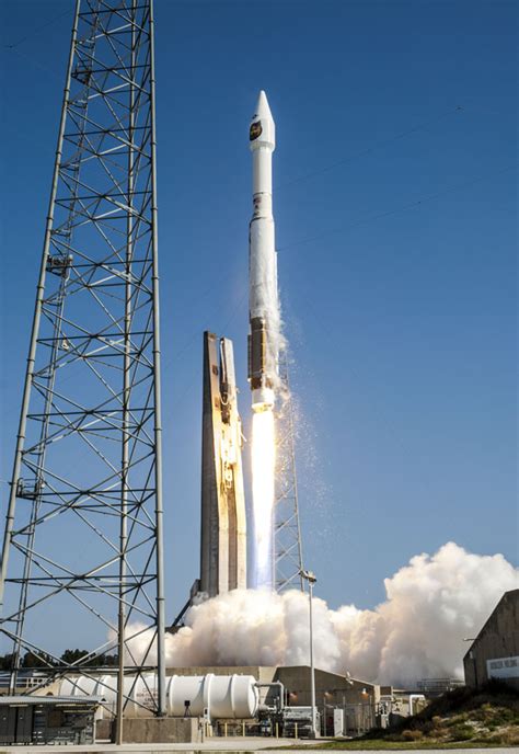 Spaceflight Now Atlas Launch Report Atlas 5 Rocket Launches Nrol 33
