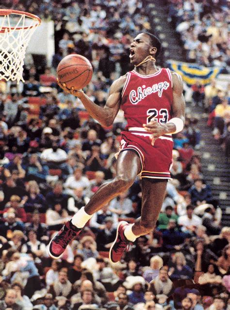Iphone 5, iphone 5s, iphone 5c, iphone se related wallpapers. Michael Jordan Wallpaper Dunk (61+ images)
