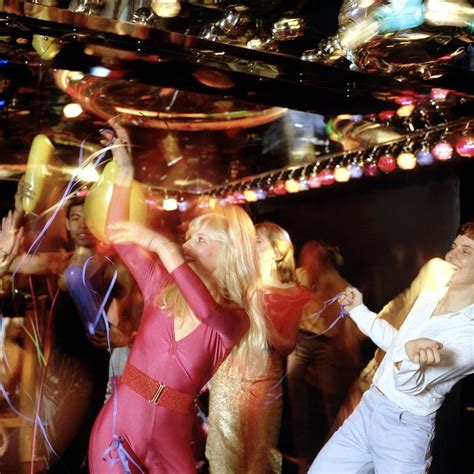 29 Pictures That Show Just How Crazy 1970s Disco Really Was Disco