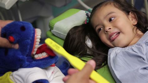 Pediatric Dentist Little Teeth Big Smiles Childrens Dentistry Youtube