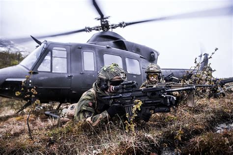 Norway Adopted The Fn Minimi Light Machine Gun The National Interest