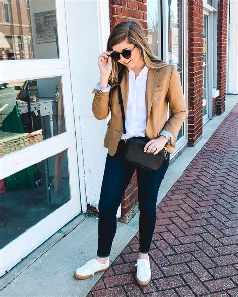 Casual Friday Workwear Blazer And Sneakers Business Casual Casual