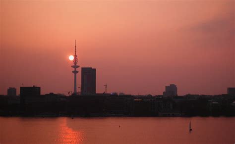 Hamburg Sunset Ii Sunset Behind The Hamburg Tower Bill Liao Flickr