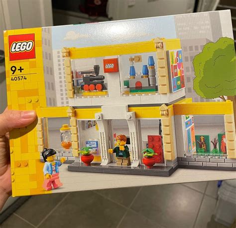 40574 Lego Brand Store Is A Newly Updated Buildable Lego Store For 2022
