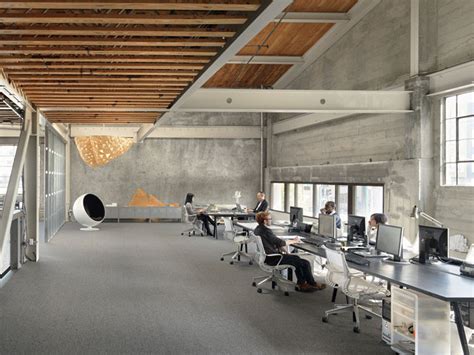 Iwamotoscott Transforms 1940s Warehouse Into A Gorgeous Modern Office Space