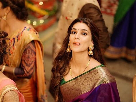 Did You Know That Kriti Sanon Donned A Saree In Luka Chuppi That Belongs To Her Mother