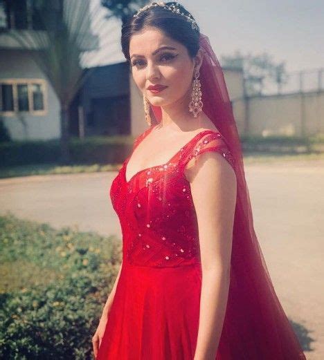 Pin By ️shaista💞 Perween ️ On Rubina Dilaik Indian Beauty Saree Wedding Dresses Pinterest Gowns