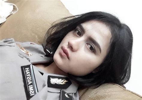 7 Polwan Cantik Dari Indonesia Yang Viral Di Internet Kaskus
