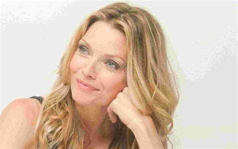 Actresses Hd Wallpapers Michelle Pfeiffer Hd Wallpapers