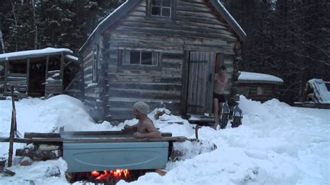 Le principe même d'un bain nordique, est d'être simple et sans contraintes: Comment faire un spa extérieur «maison» - YouTube
