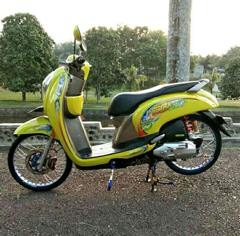 Oct 06, 2015 · modifikasi motor. Kumpulan Gambar Modifikasi Motor Scoopy Terbaru 2019