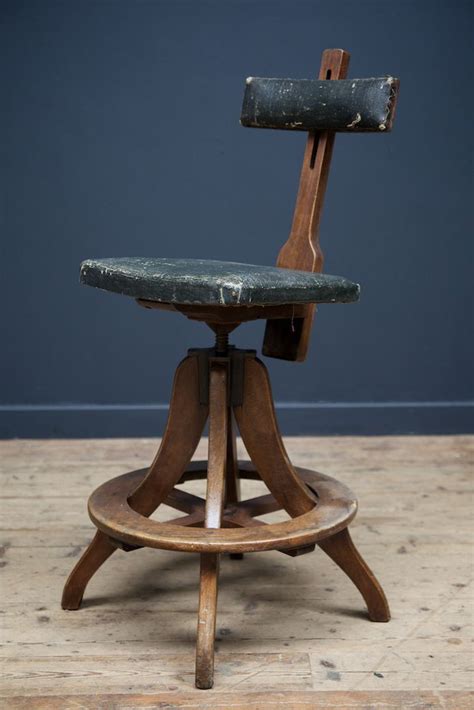 Giantex portable lightweight tattoo chair 11. Artist Chair in 2020 | Artist chair, Chair, Work chair