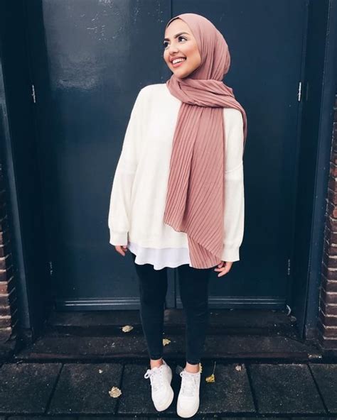 We have 18 images about hijab outfit ideas including images, pictures, photos, wallpapers, and more. Just an amazing Great Hijab Fashion 2018 Style - Fashionre