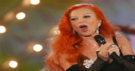Storica interprete della canzone italiana, ha riscosso un. Che fine ha fatto Milva? Scopriamo cosa fa oggi la ...