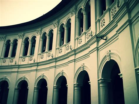 Bound by queen street, bras basah road and waterloo street, the former building of the boys' school, st joseph's institution (sji), was completed in 1867. Singapore Art Museum, formerly St. Joseph's Institution ...