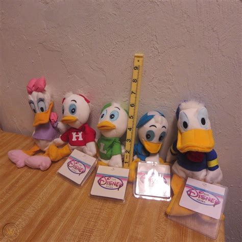 Disney Store Huey Dewey Louie Donald Duck Daisy Plush Beanie Set Of 5