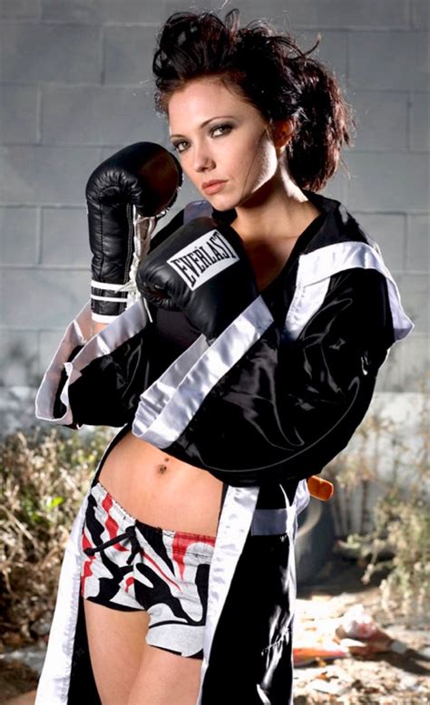 Pin By やちつ ｡ On Boxing Girls Women Boxing Boxing Girl Sporty Girls