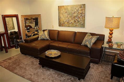 Weitere ideen zu braunes sofa, wohnzimmer, wohnzimmer design. Braunes Sofa - ein "must-have" zu Hause! - Archzine.net