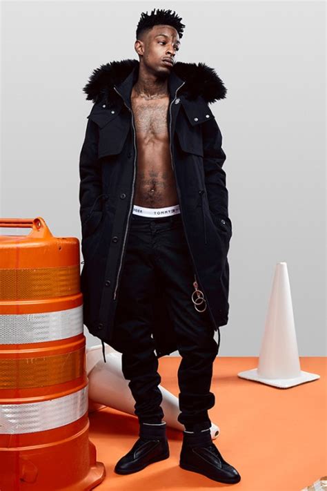 Feelfreeartz Rapper 21 Savage Models Off White S 2016 Fall Winter Collection The Atlanta Artist